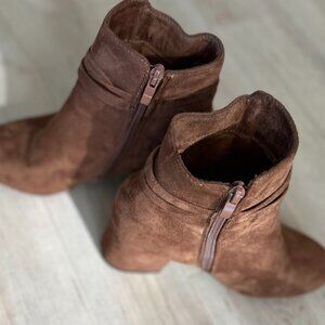 Elegant Brown Suede Ankle Boots